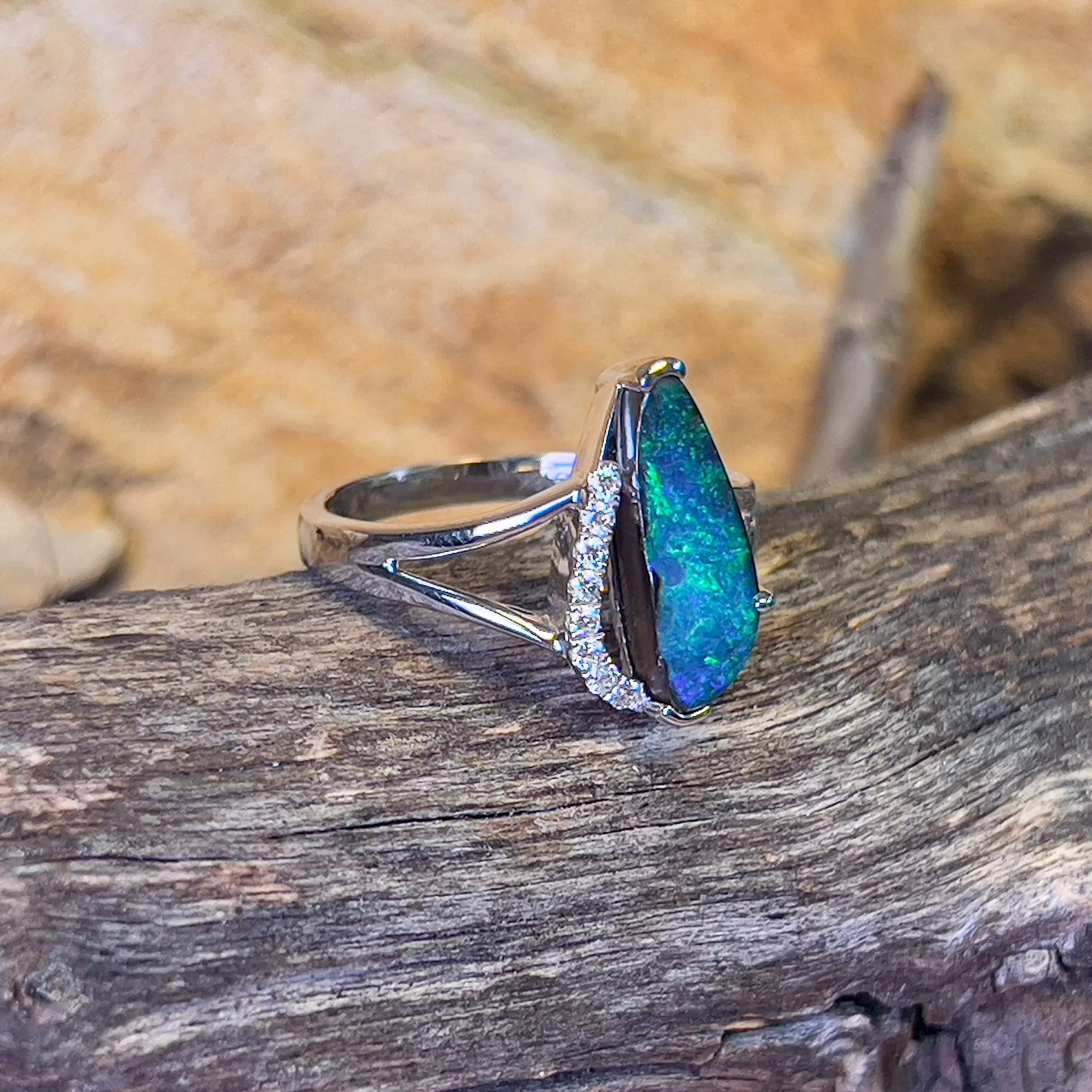 18kt White Gold Boulder Opal 2.34ct and Diamond ring