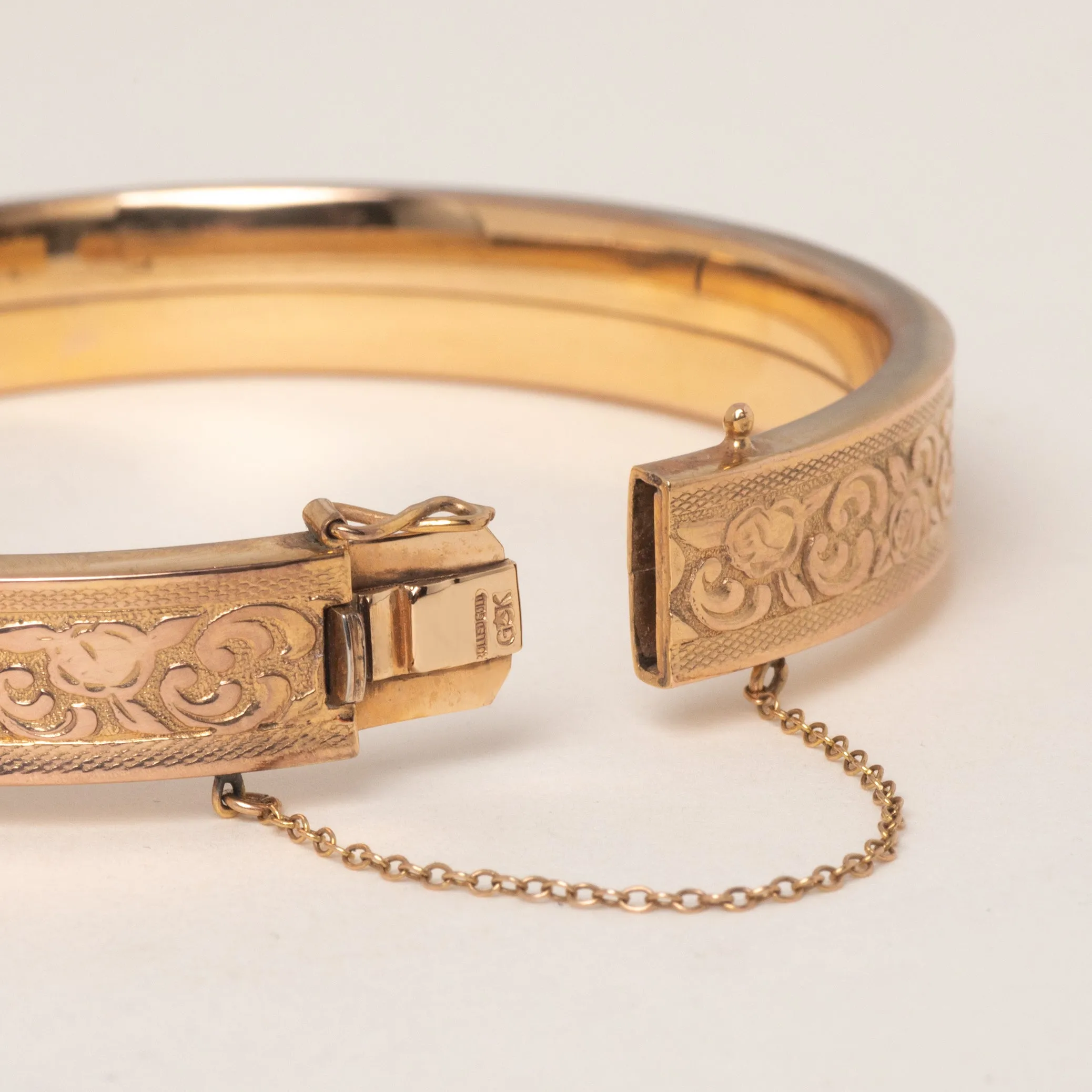 9ct Gold Engraved Rolled Gold Bangle