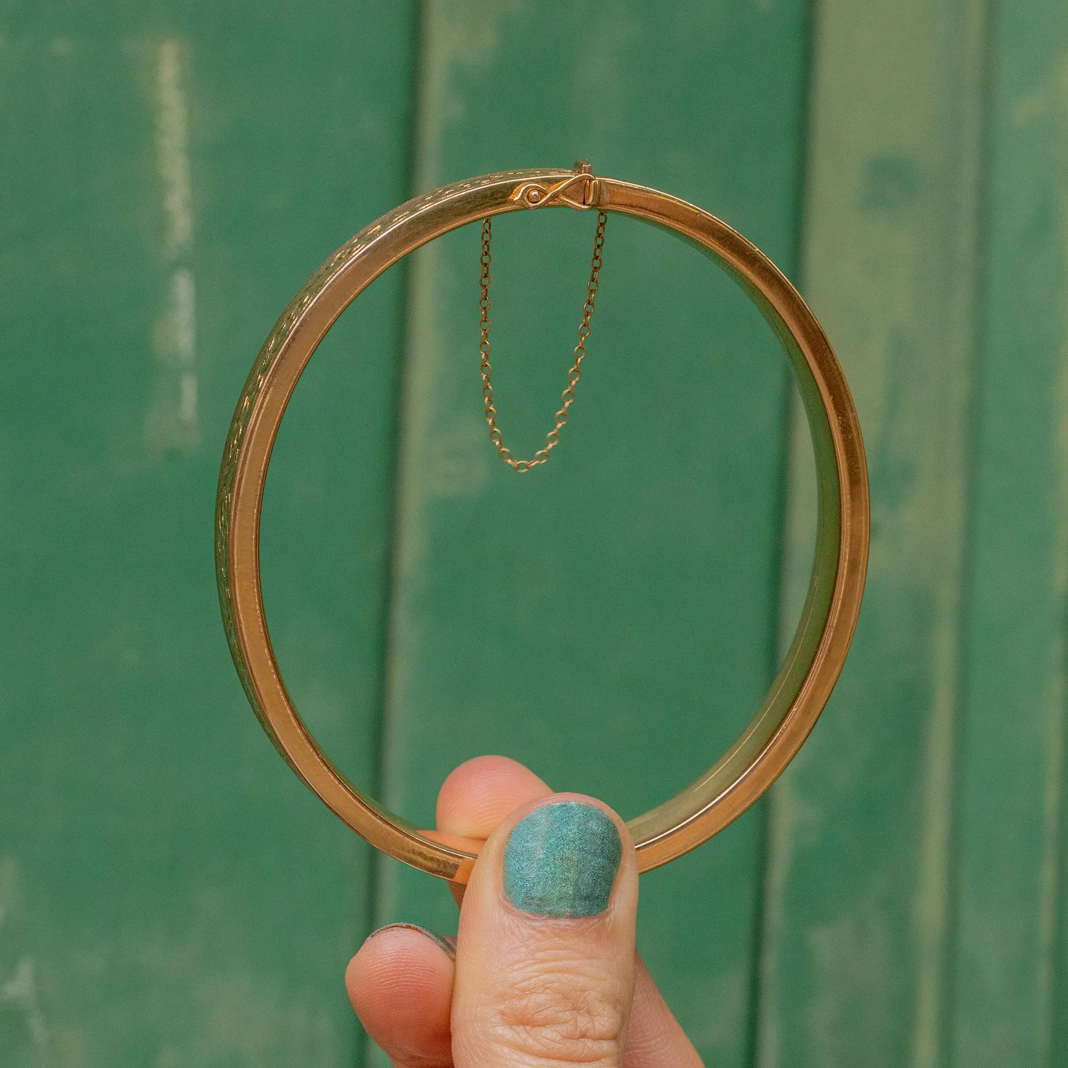 9ct Gold Engraved Rolled Gold Bangle