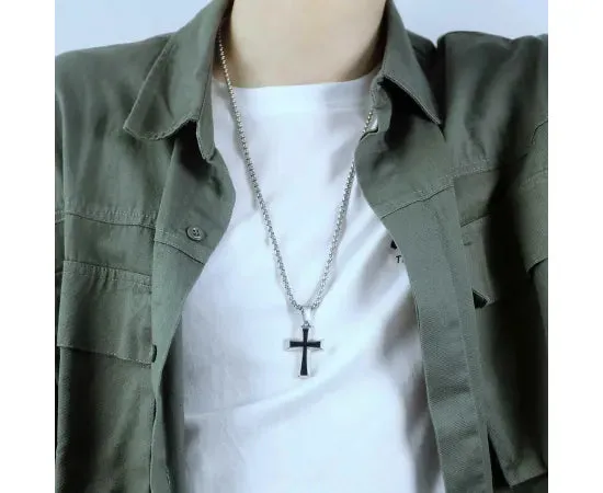 Cross necklace with thick chain