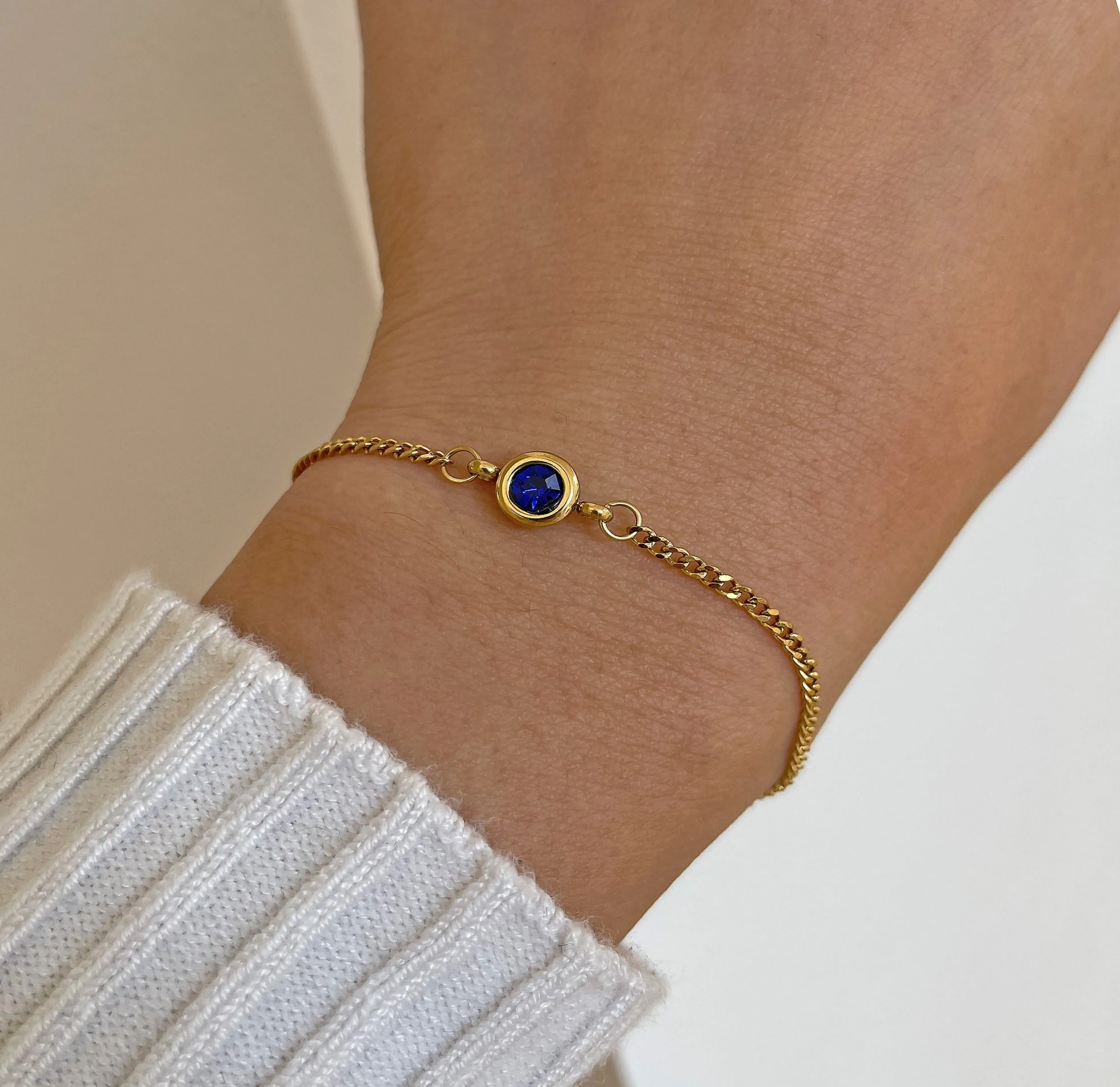 DELILAH GOLD DAINTY SAPPHIRE BIRTHSTONE BRACELET - SEPTEMBER