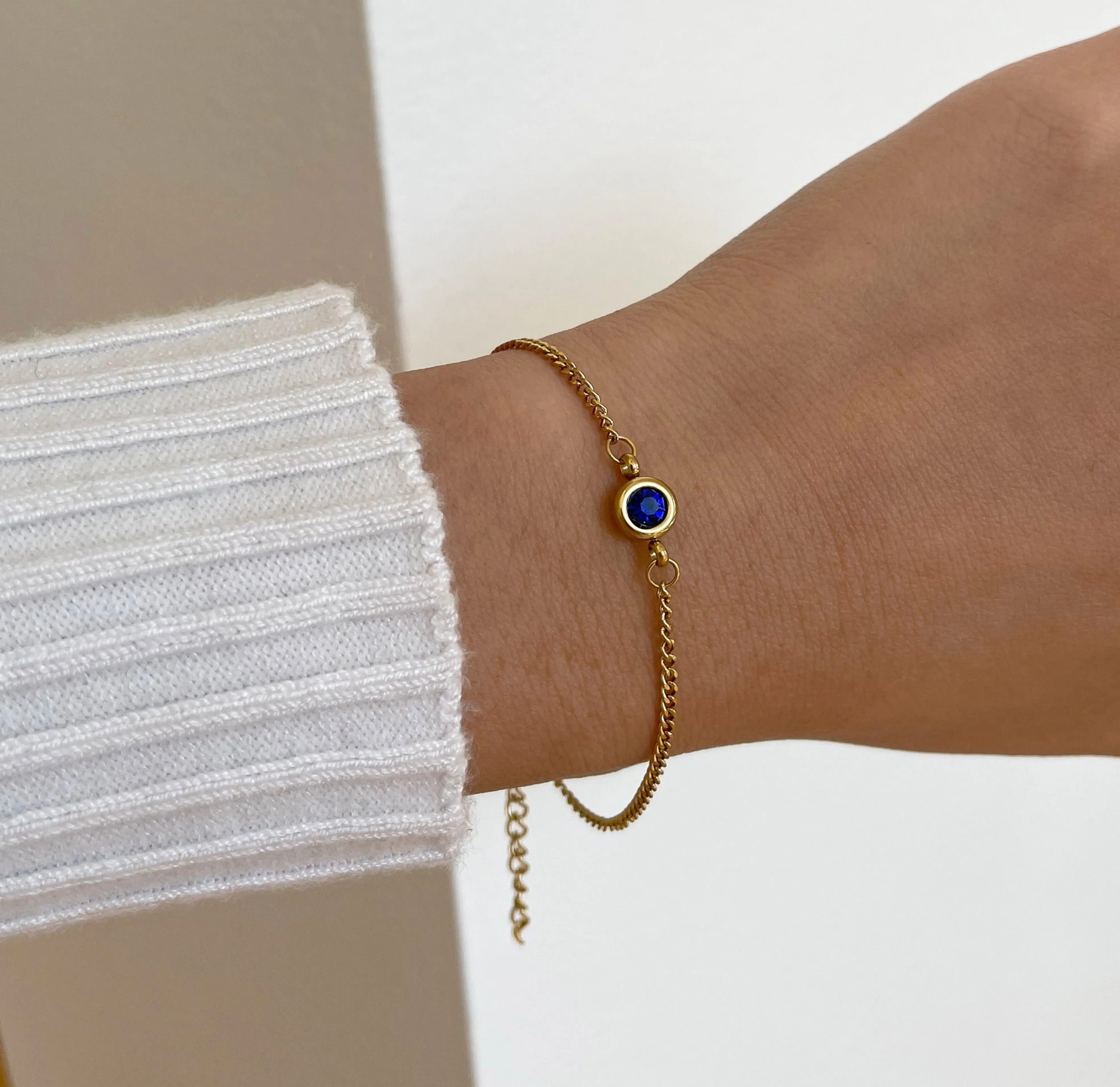 DELILAH GOLD DAINTY SAPPHIRE BIRTHSTONE BRACELET - SEPTEMBER