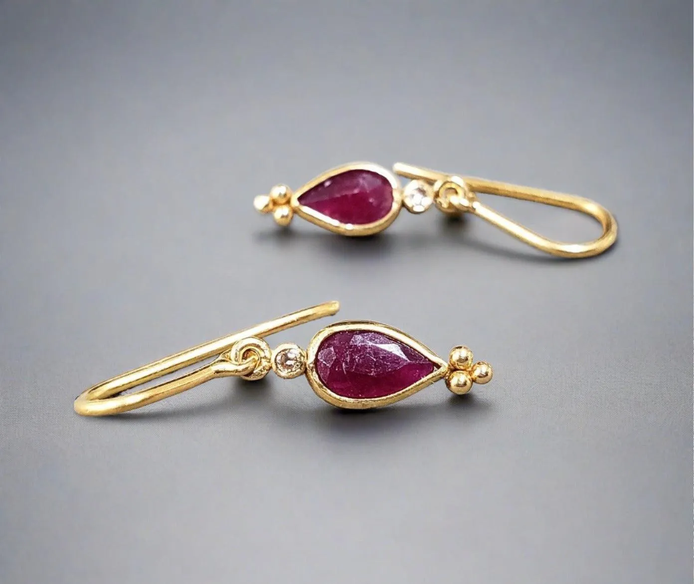 Gold 18k Gold Ruby Earrings