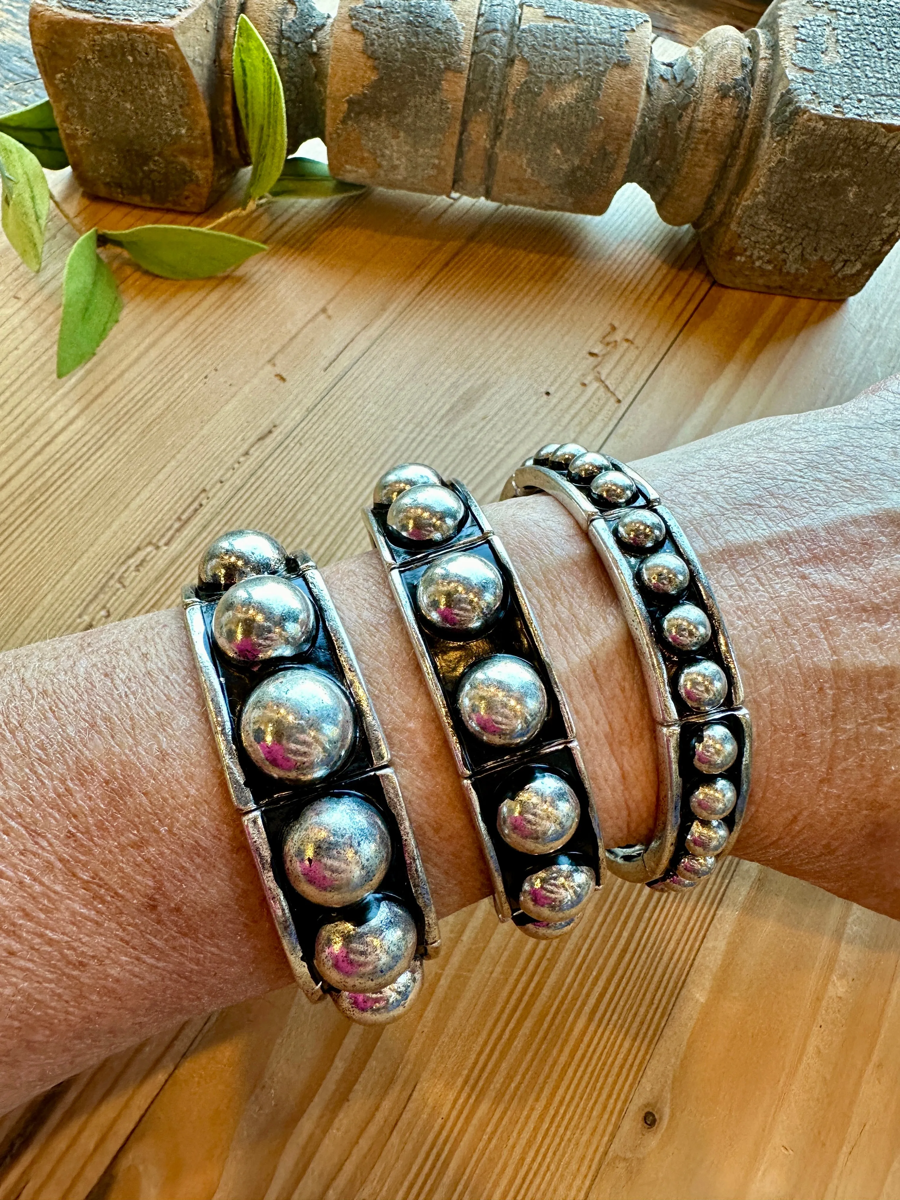 Navajo Pearl Inspired Stretchy Bracelets