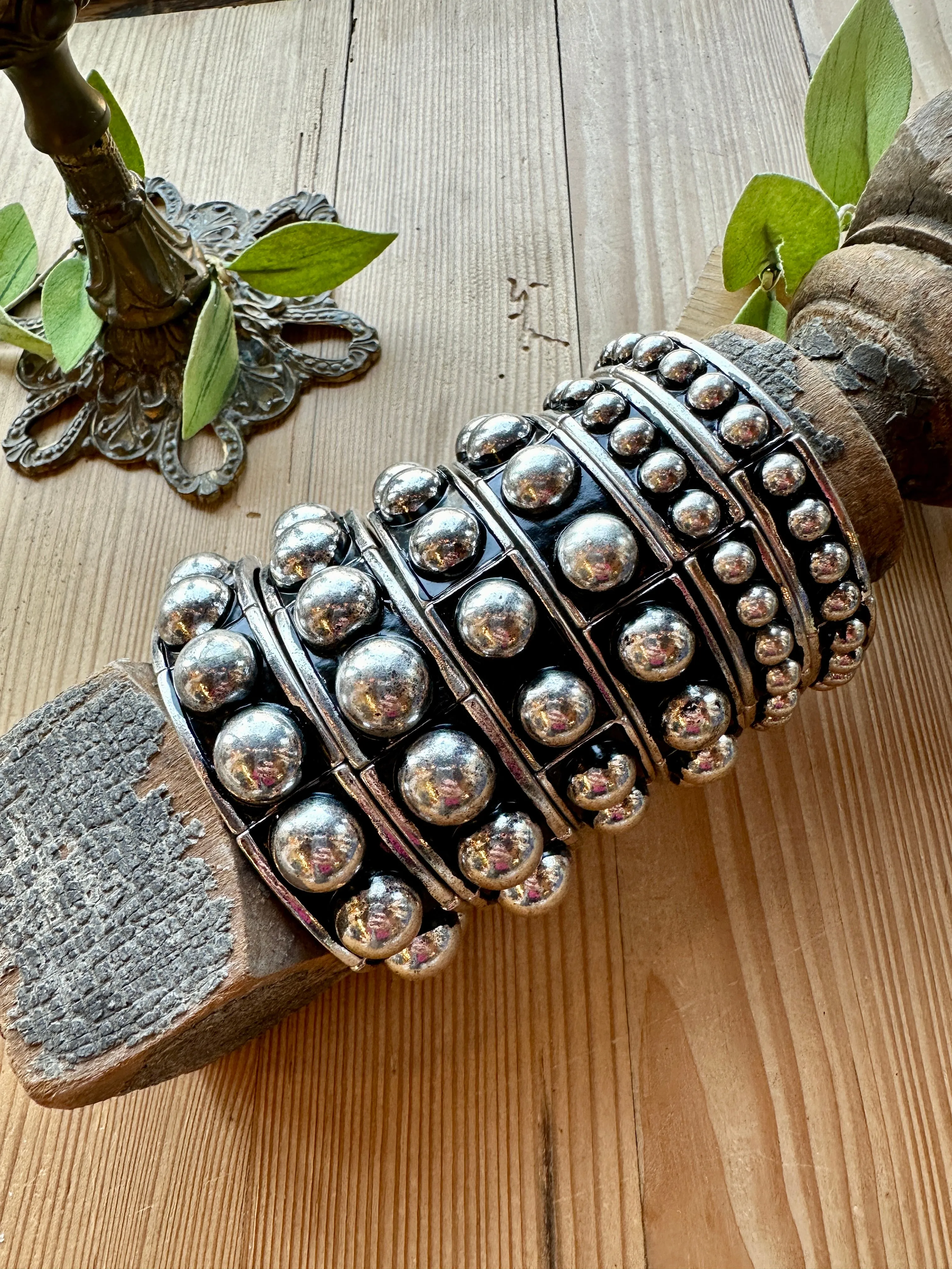 Navajo Pearl Inspired Stretchy Bracelets