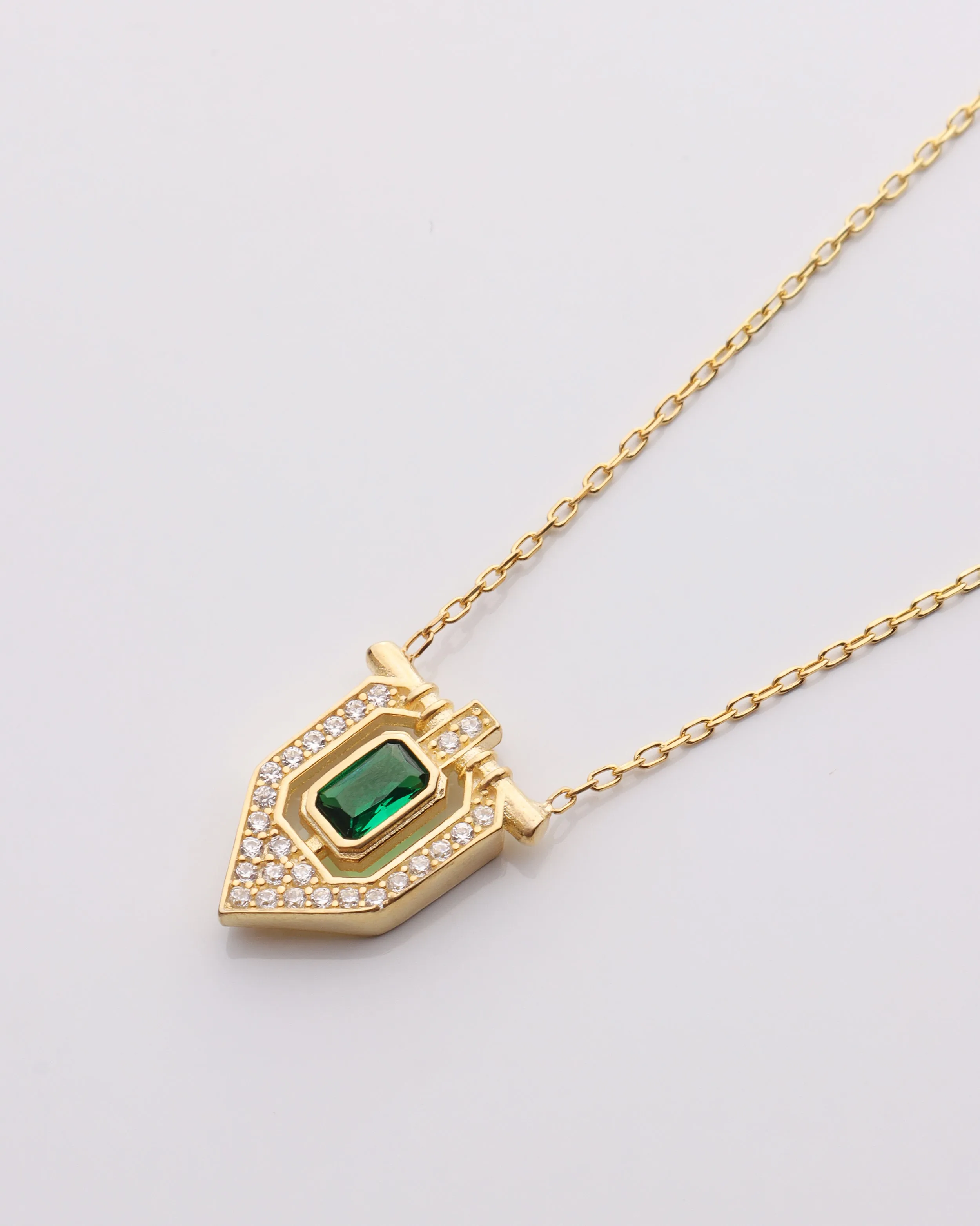 Vintage Royal Emerald Necklace